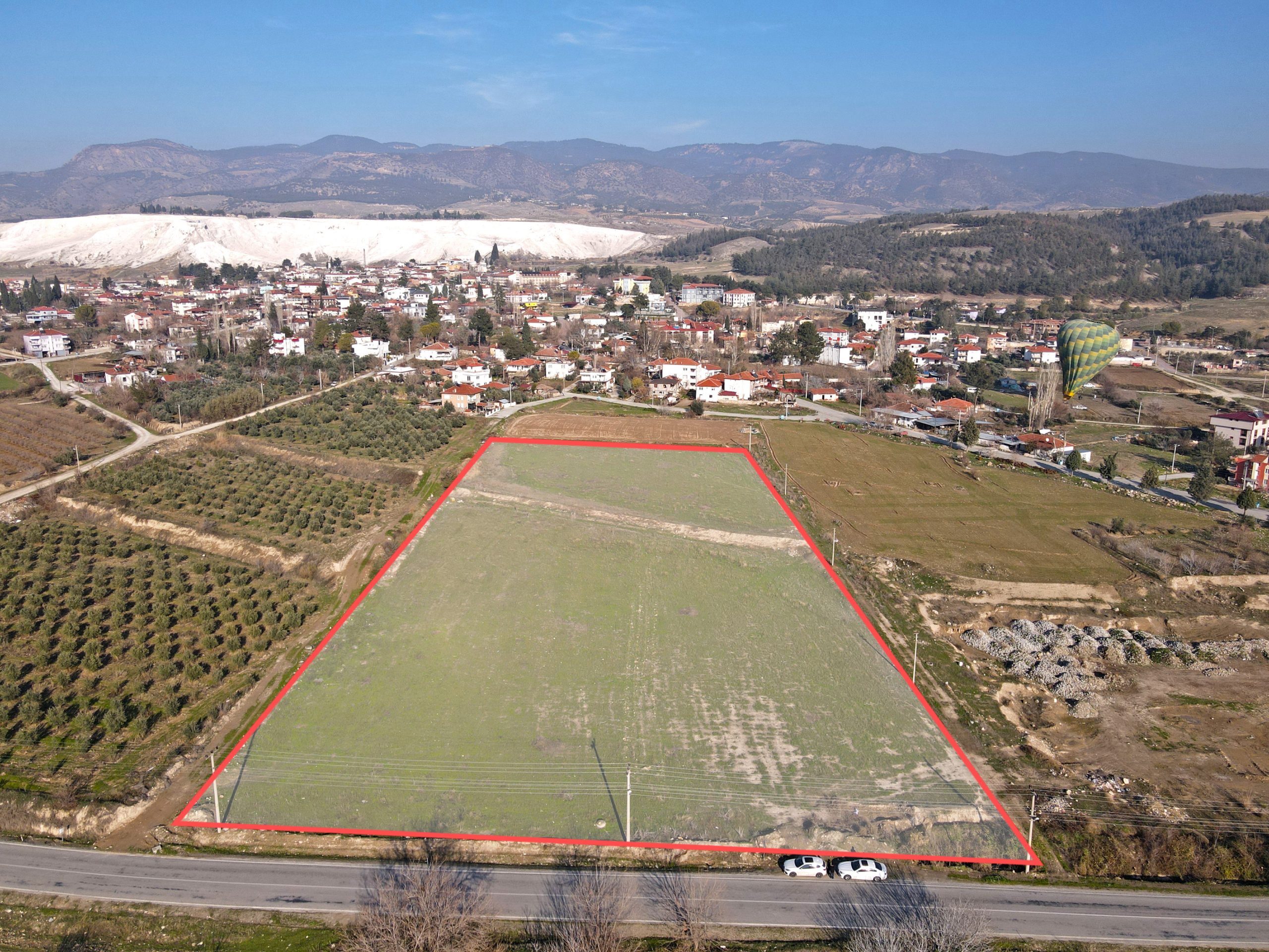 DENİZLİ PAMUKKALE’ DE TURİZM PROJELERİNE UYGUN İMARLI ARSA